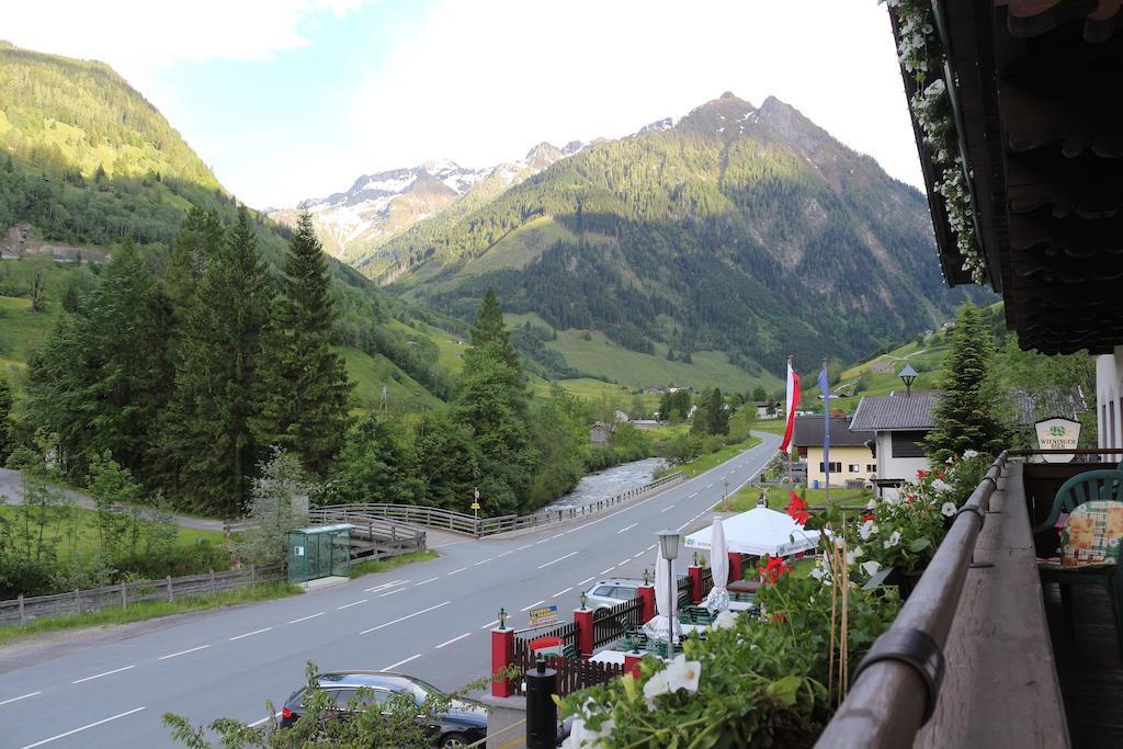 Gasthof Baerenwirt Hotel Fusch an der Grossglocknerstrasse Room photo